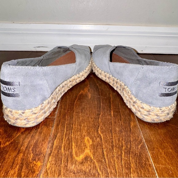 Toms Light Gray Suede Alpargata Platform Espadrilles - Picture 7 of 9